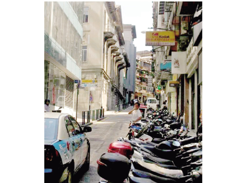 車位皇訪問-澳門商報